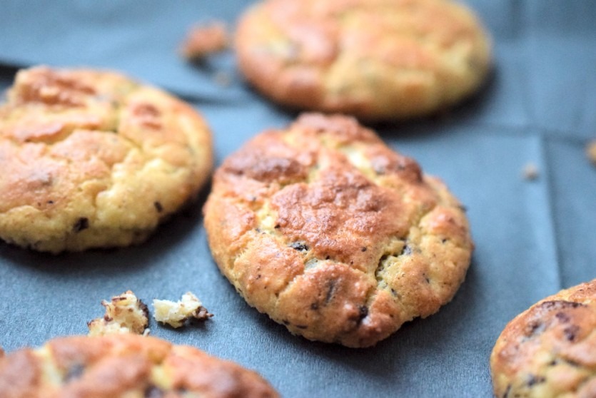 Weiche Schoko-Cookies (ohne Zucker, Glutenfrei) • Lachfoodies