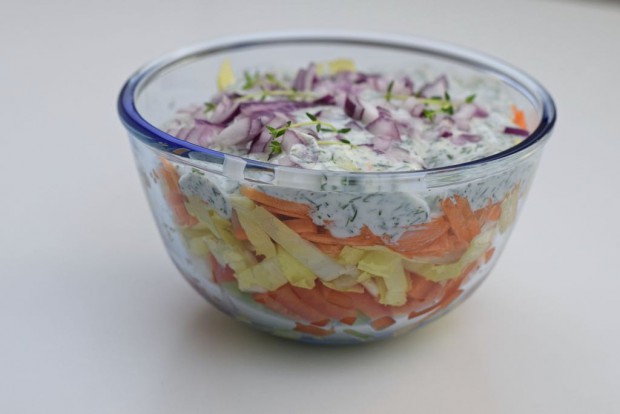 Ein Schneller Schichtsalat • Lachfoodies | Köstliche Low Carb Rezepte