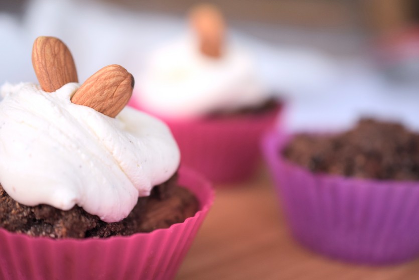Kohlenhydratarme Schokoladen-Nuss-Muffins