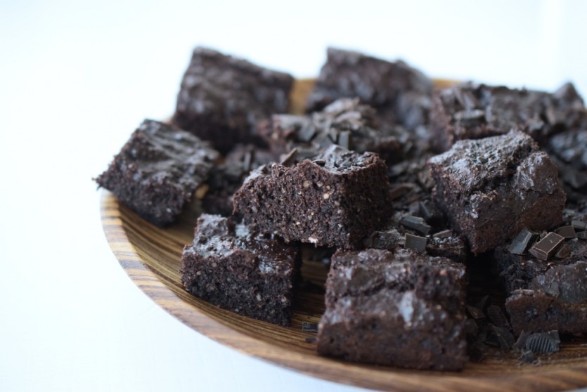 Köstliche Low Carb Brownies (glutenfrei, zuckerfrei) • Lachfoodies Köstliche Low Carb Rezepte